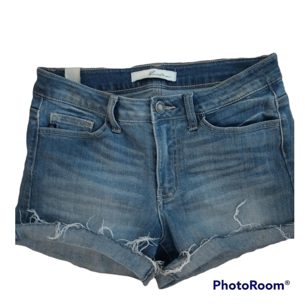 KanCan raw hem cuff shorts